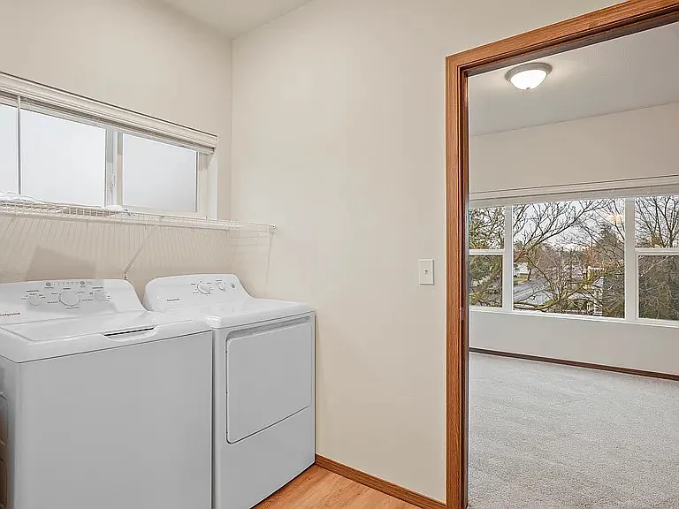 Cannon Apartments — Photo 9