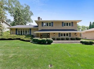 8129 Oakwood Ave, Munster, IN 46321