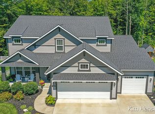 2809 W Morgan Trl NE, Rockford, MI 49341