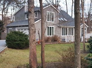 3 Sunreigh Ct, Miller Place, NY 11764