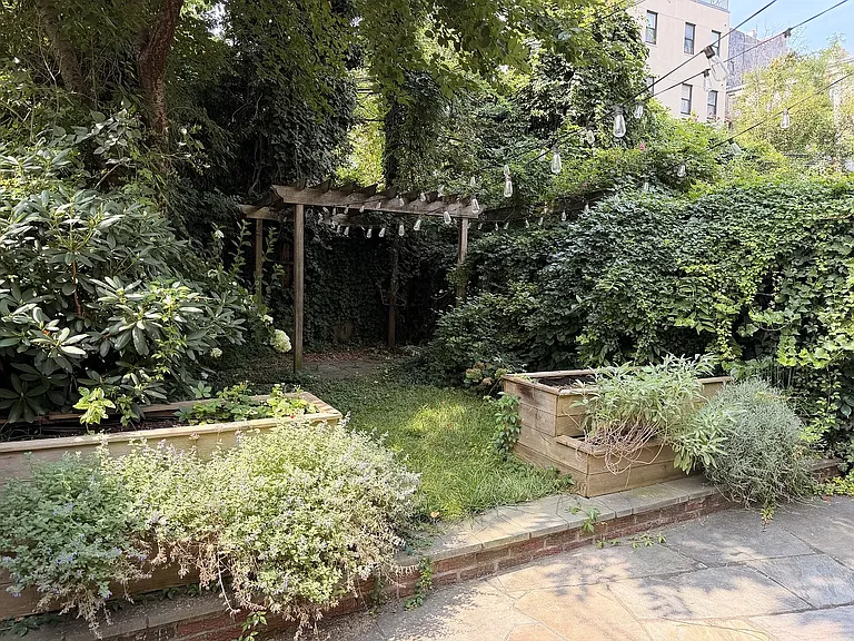 306 Union St #1 — Photo 11