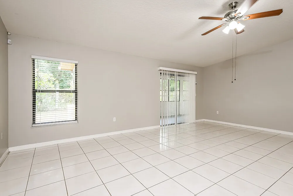 3 bed, 2.0 bath, 1789 sqft, $2,450 — Photo 4