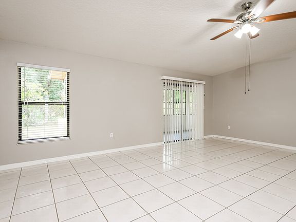 4th image of 805 Mountbatten Ln
