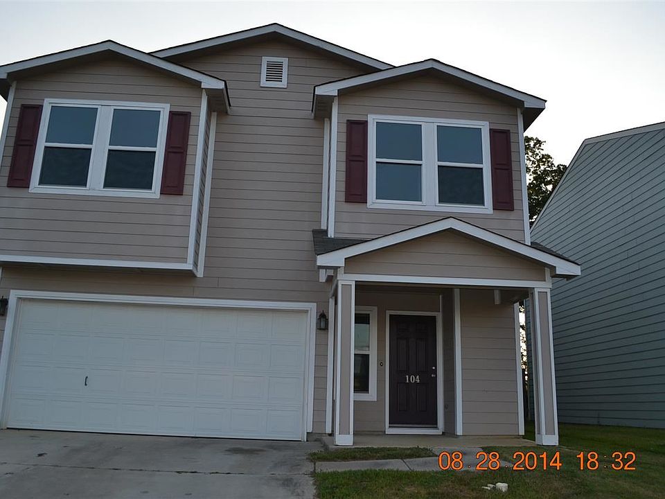 1st image of 104 Blackwell Ct