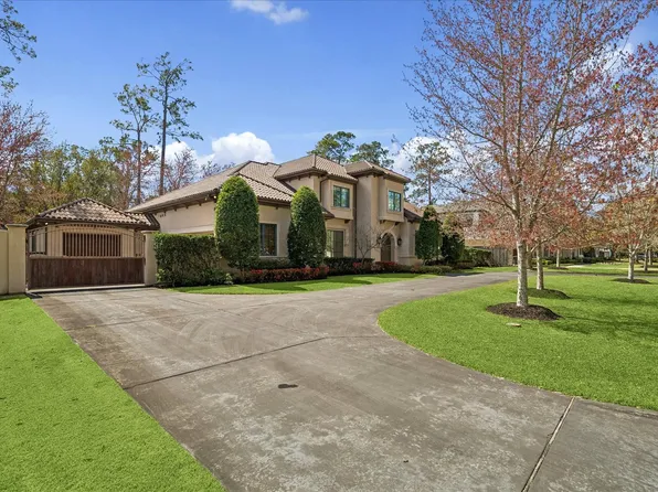 8 Greyton Ln, Houston, TX 77024