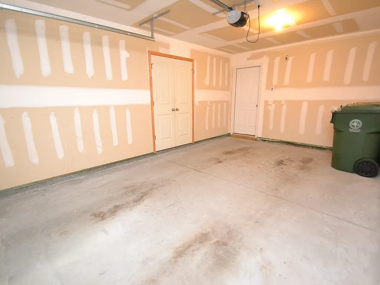327 Dove Cottage Ln — Photo 41