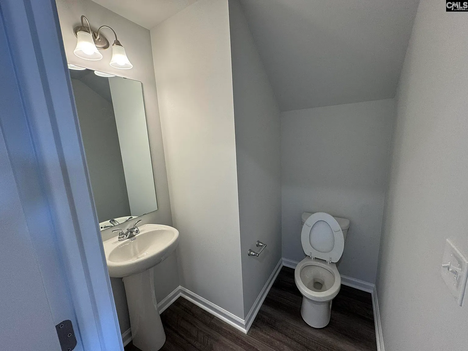 3 bed, 1250 sqft, $1,825 — Photo 3