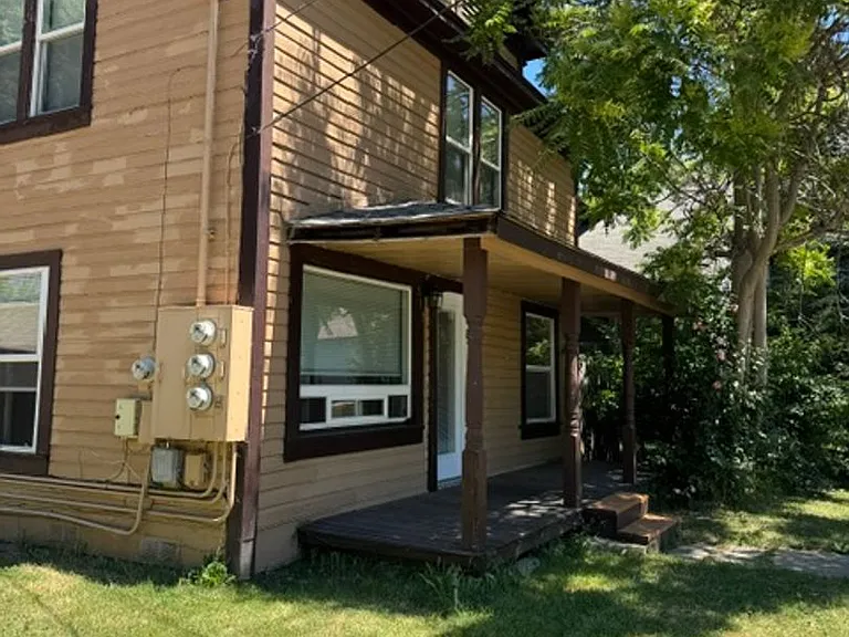 819 Taylor St #1 — Photo 2
