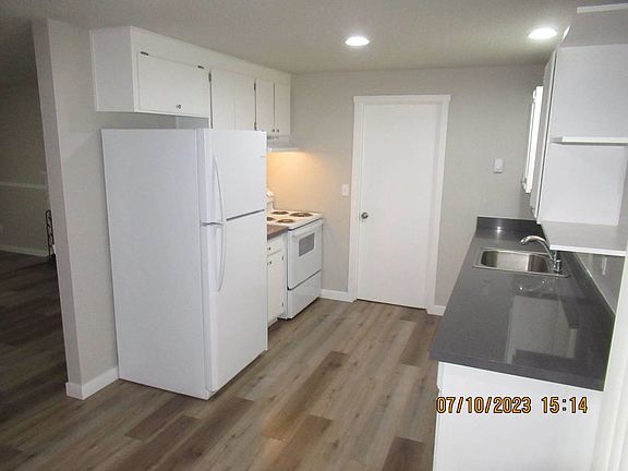 4th image of 14110 8th Avenue Ct S