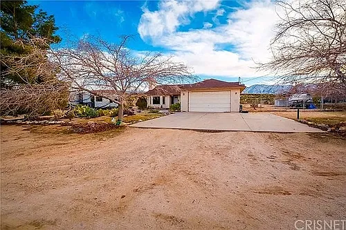 13510 E Avenue W11 Photo 1