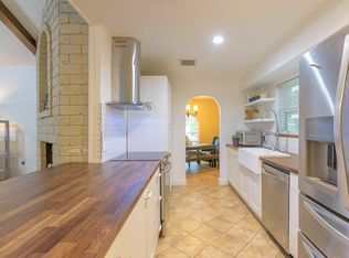 9618 Springmont Dr, Houston, TX 77080