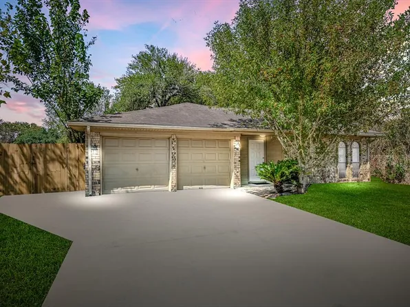 11723 Bowie Drive, La Porte, TX 77571