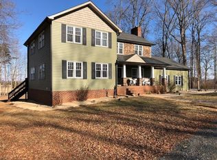 2184 Country Club Rd, Appomattox, VA 24522