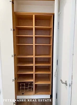 Rented by Peter Ashe | media 86