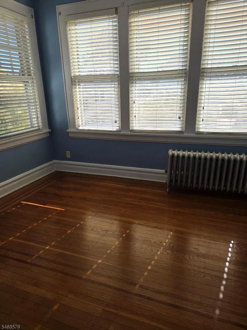 2 bed, 1.0 bath, $2,400 — Photo 2