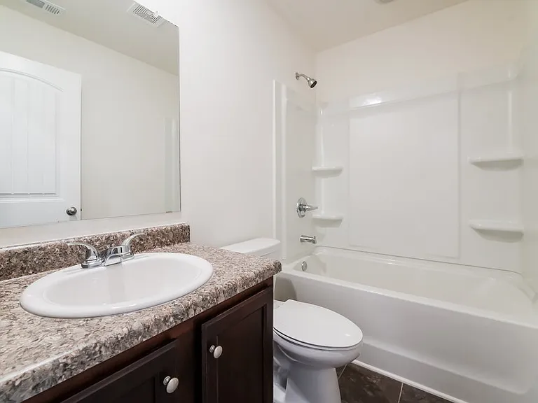 410 Ruths Blvd — Photo 16