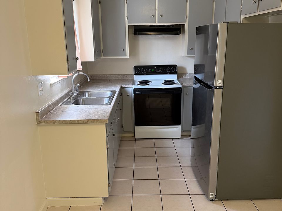 1st image of 792 Farm Dr #1