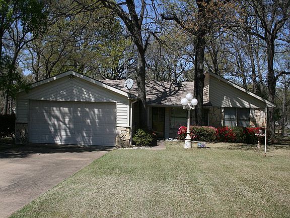 2nd image of 309 Indian Blanket Ln