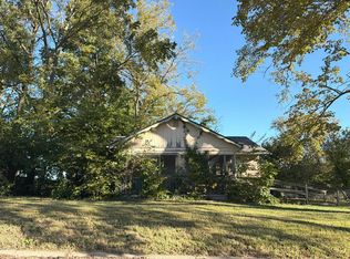 1101 Wright St, Pleasant Hill, MO 64080