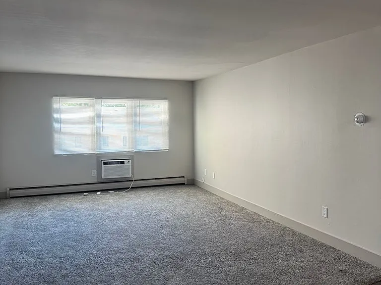 The Grandview — Photo 31
