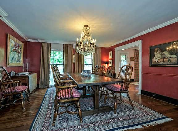 4th image of 218 Deer Park Dr