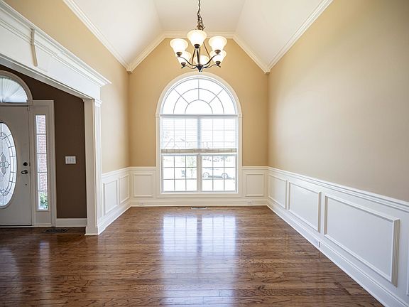 4th image of 1354 Dunraven Dr