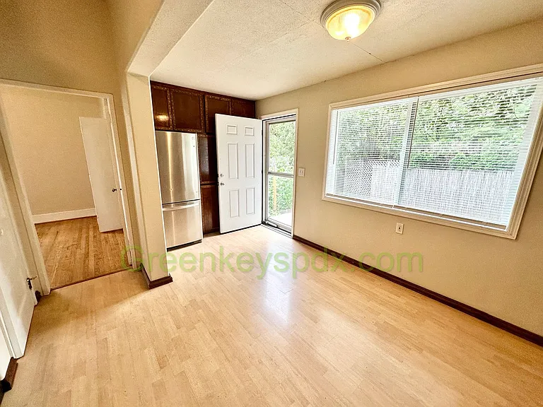806 SE 45th Ave — Photo 10
