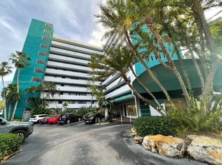 1700 NW North River Dr APT 701, Miami, FL 33125