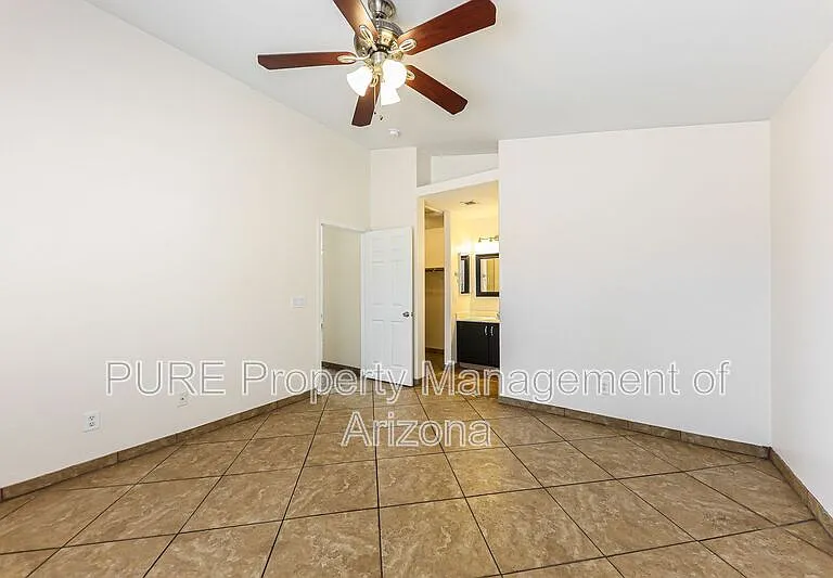 3514 W Fallen Leaf Ln — Photo 13