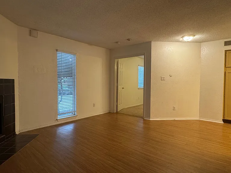 2300 Balsam Dr #G111 — Photo 7