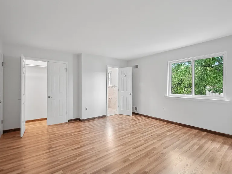 38 Park St #25H — Photo 12