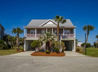 8 Battery Park Rd, Edisto Island, SC 29438