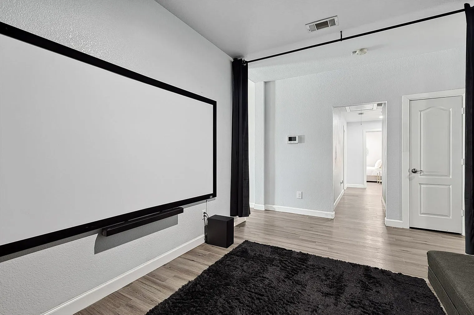 5 bed, 2.0 bath, 2174 sqft, $13,385 — Photo 4