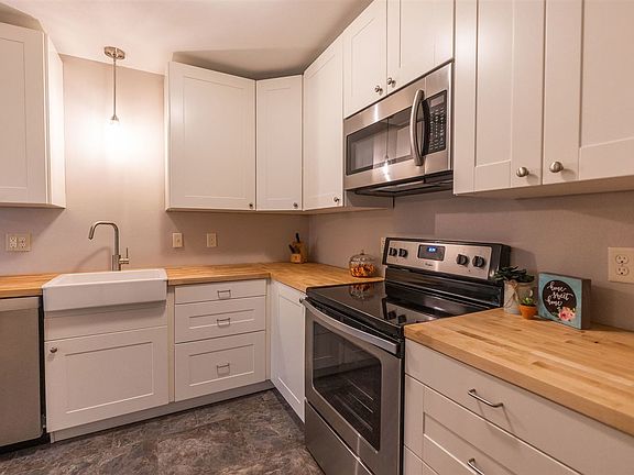 5th image of 1722 Crescent Dr