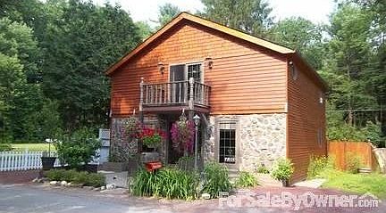 3rd image of 3 Palmer Dr