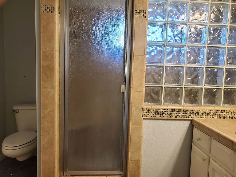 1661 Manzanita Ave — Photo 12