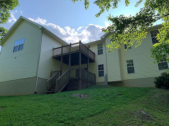 4th image of 310 Post Oak Dr