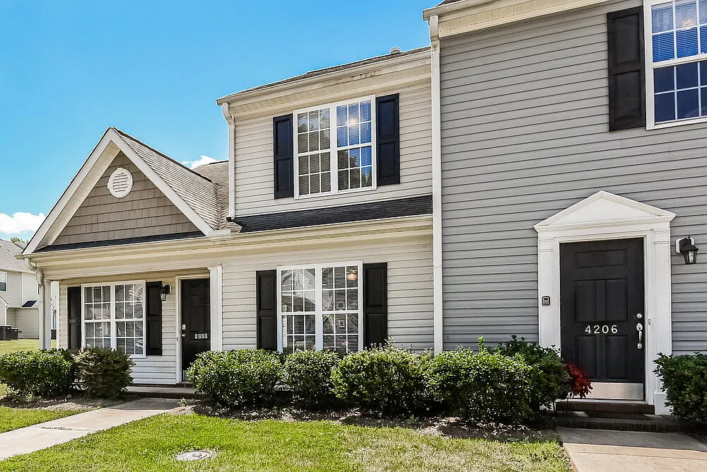 3 bed, 3.0 bath, 1416 sqft, $2,630 — Photo 4
