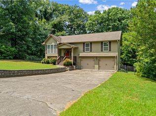 521 Cambridge Dr, Rocky Face, GA 30740