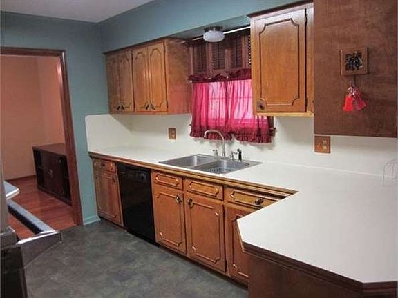 3rd image of 1514 S Park Ave