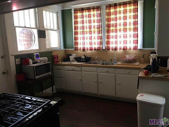 4th image of 24000 Marshall St