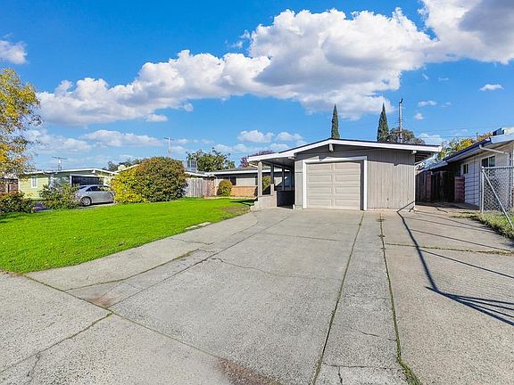 3rd image of 6504 Channing Dr