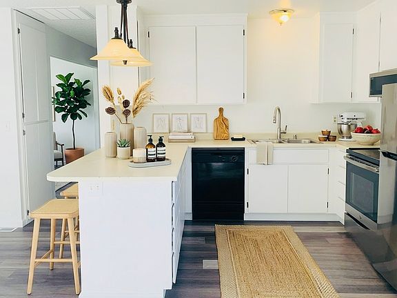 breakfast bar
