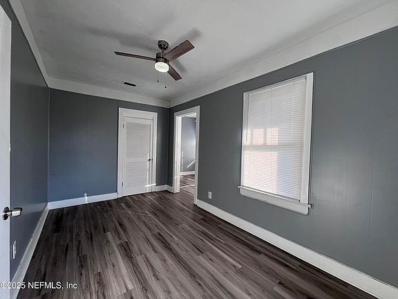 5th image of 1464 N Myrtle Ave #B
