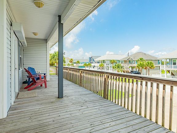 5th image of 13929 Pirates Beach Blvd