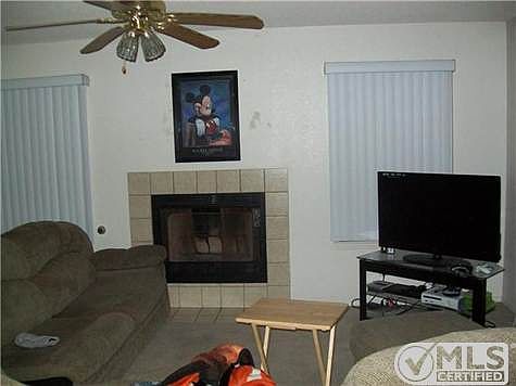 4th image of 1706 Dean Jones St