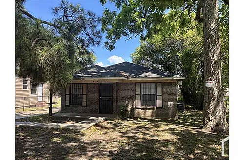 659 S Bayou St Photo 1
