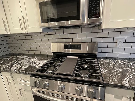 3rd image of 211 Amber St APT 1