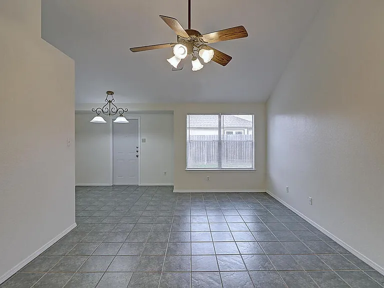 7933 Elk Dr — Photo 15