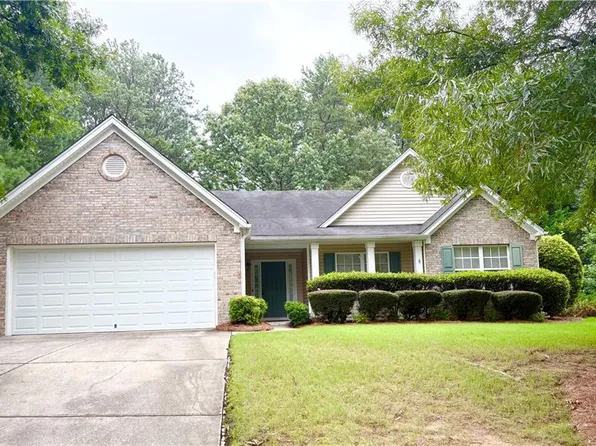 3877 Cove Top Ct, Loganville, GA 30052